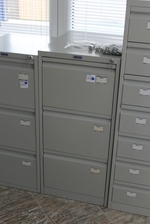 метален шкаф за папки  с уникален дизайн Пловдив