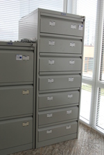 Офис метални шкафове за класьори и за офис с уникален дизайн Пловдив