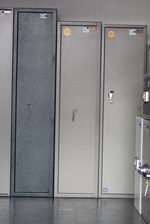 Изработка на метален шкаф за класьори за офис по поръчка Пловдив