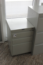 метален шкаф за класьори  и за офис с уникален дизайн Пловдив