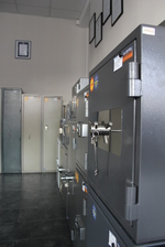 Офис голям сейф по индивидуален проект Пловдив